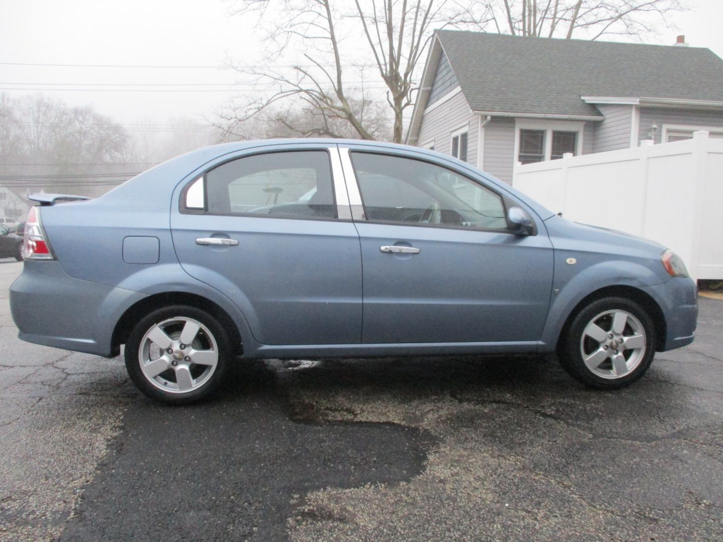 2008 BLUE Chevrolet Aveo LT 4-Door (KL1TG56628B) with an 2.2L L4 DOHC 16V engine, AUTOMATIC transmission, located at 540a Delsea Drive, Sewell, NJ, 08080, (856) 589-6888, 39.752560, -75.111206 - Photo#8